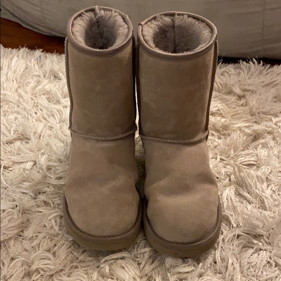 Sparkle Bow Ugg Boots - Picture 2 of 4